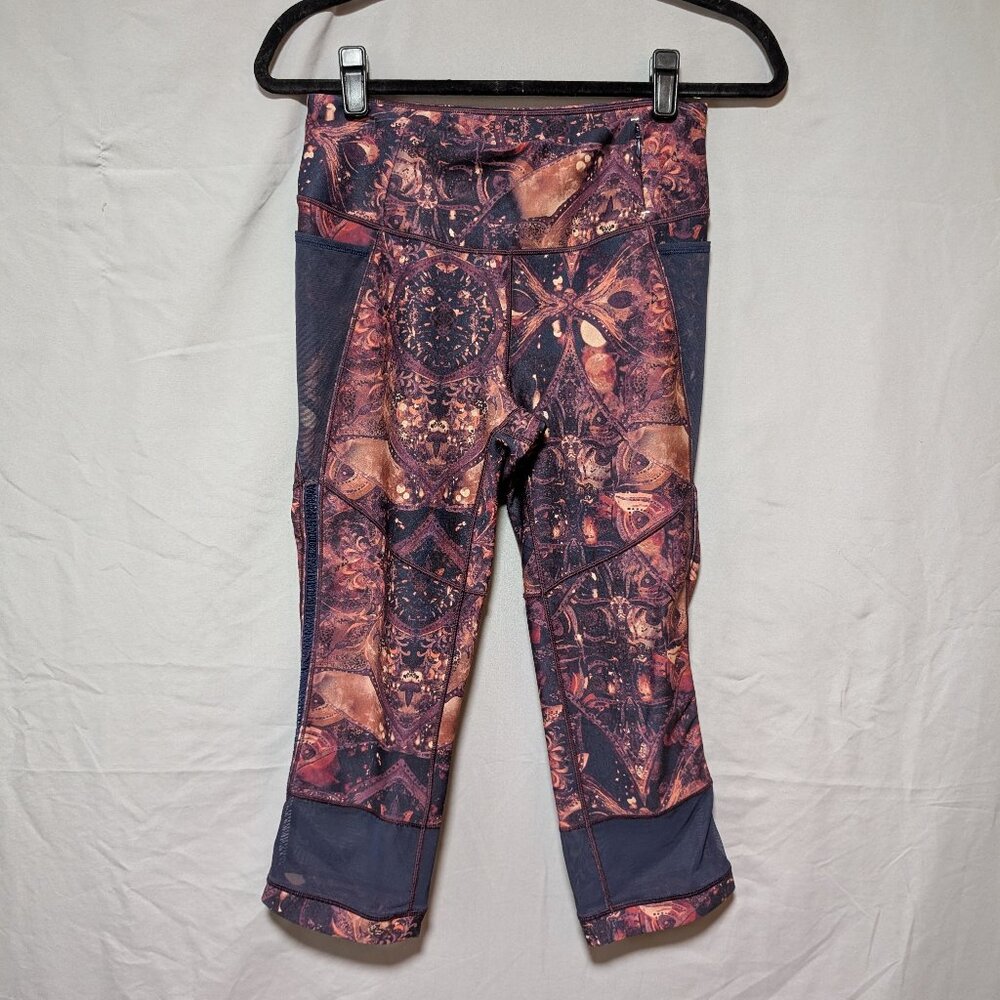 Calia Patterned Capri‎ Crop Length Leggings Blue Mesh Pockets Women's Medium